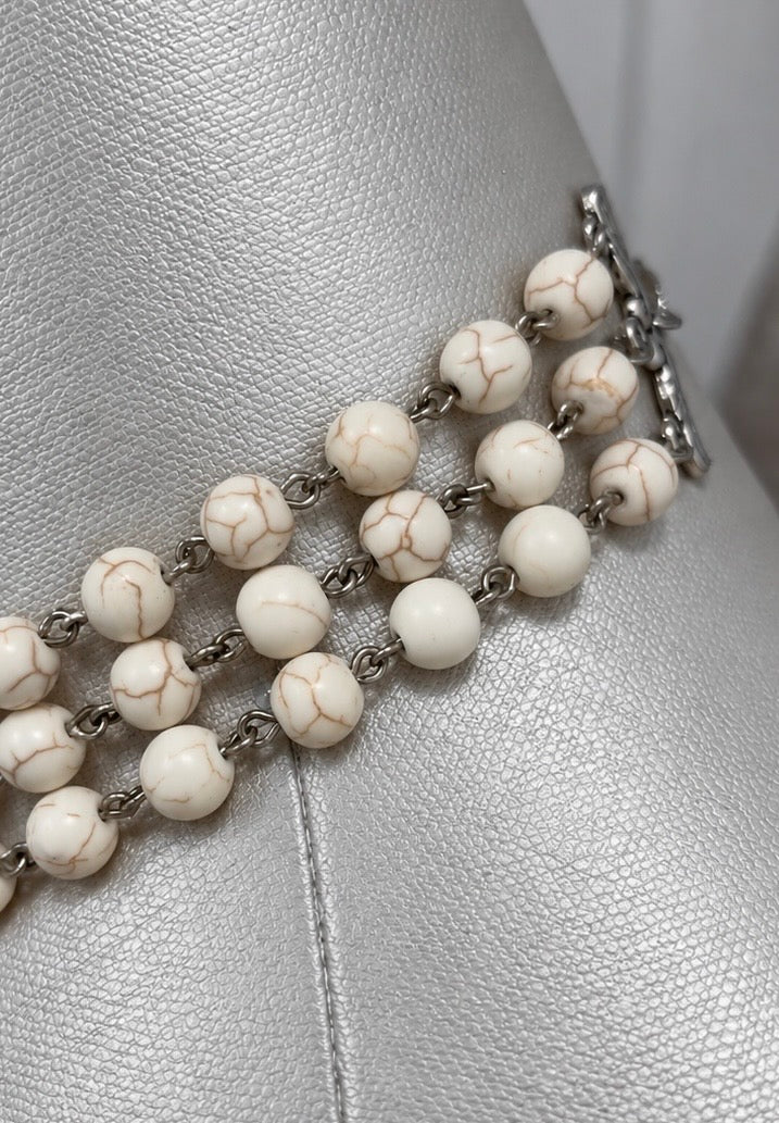 “Créme & Cristal” Choker Necklace