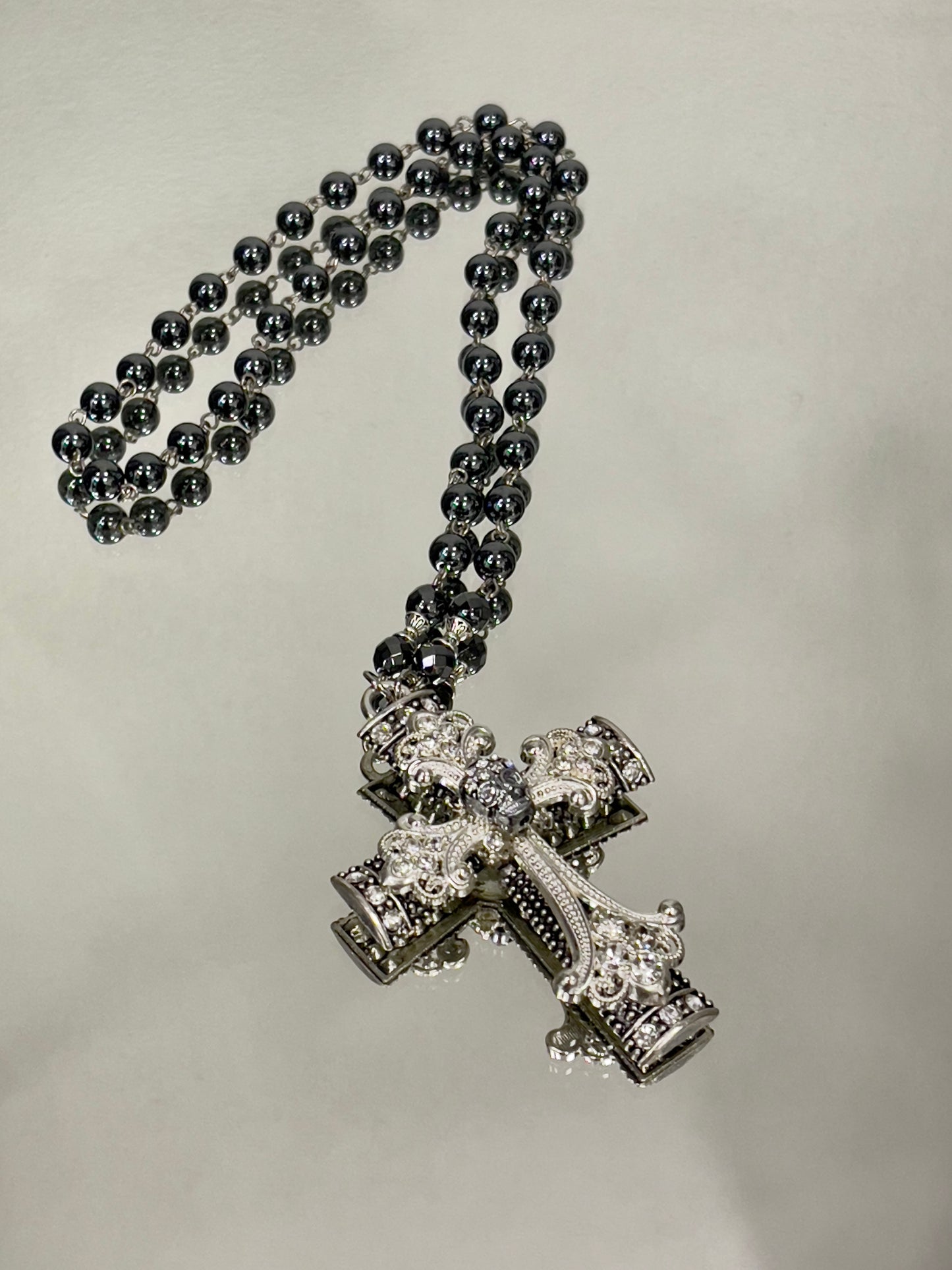 In To The Light” 3DCross & Chain