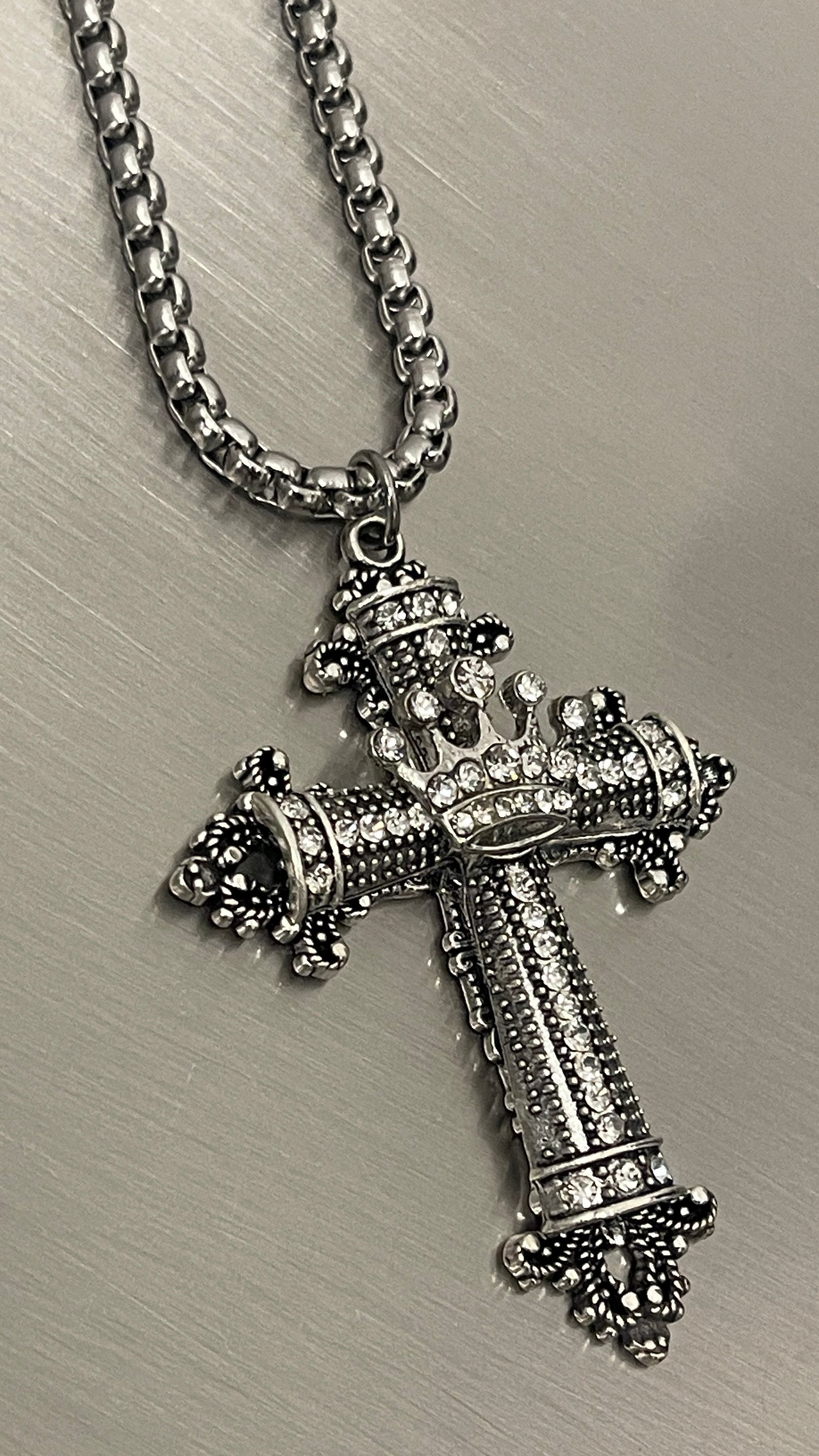 “Reign Supreme” Single Strand 3DCross