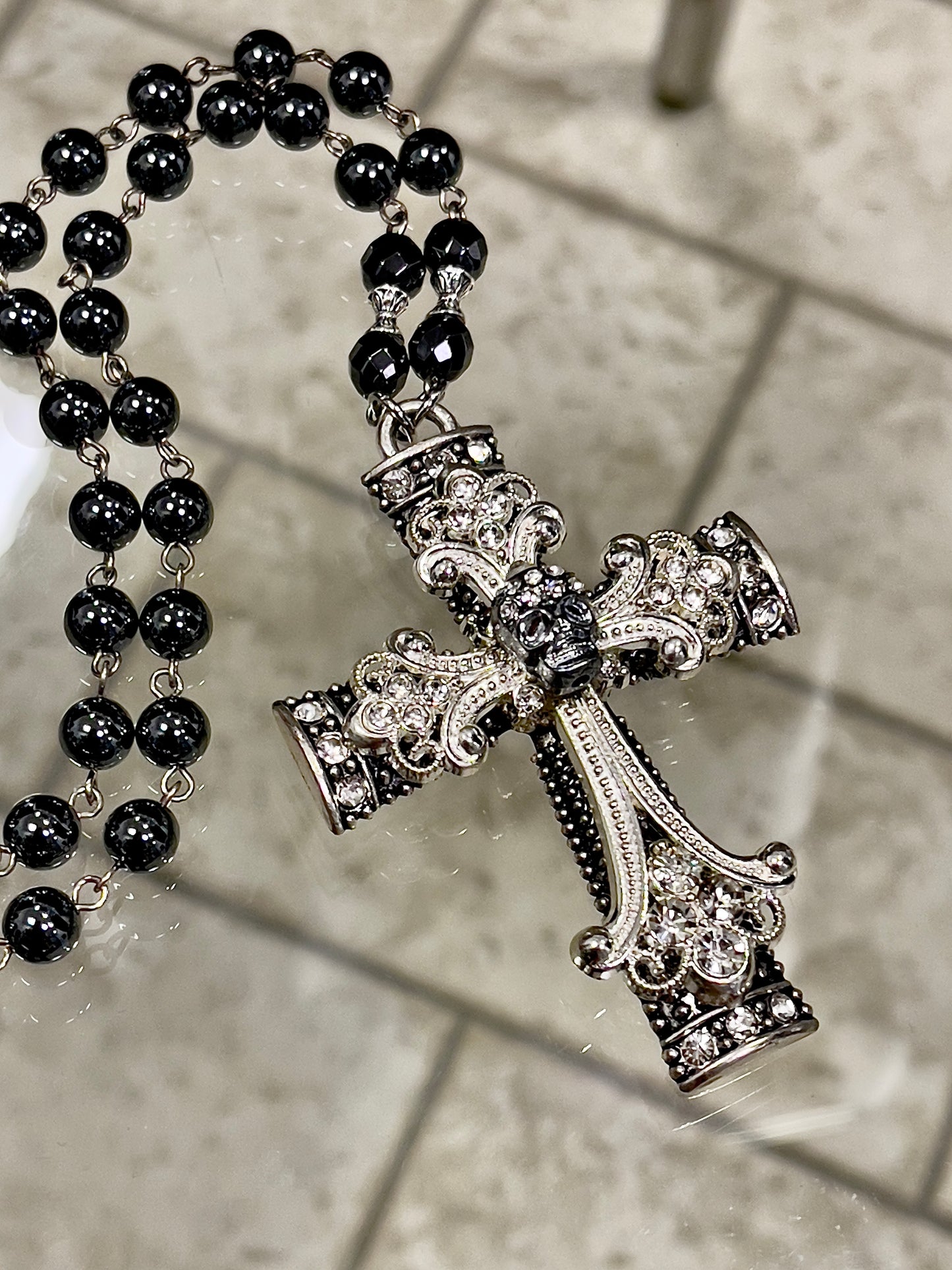 In To The Light” 3DCross & Chain