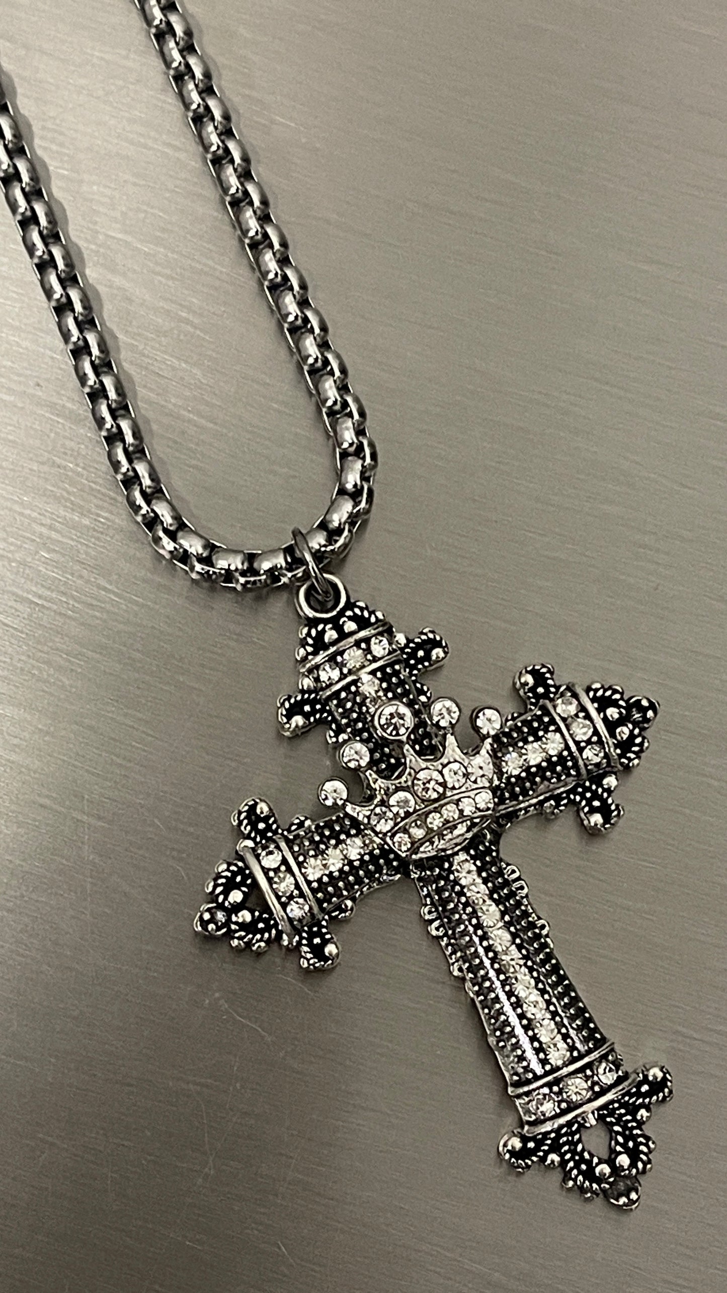 “Reign Supreme” Single Strand 3DCross