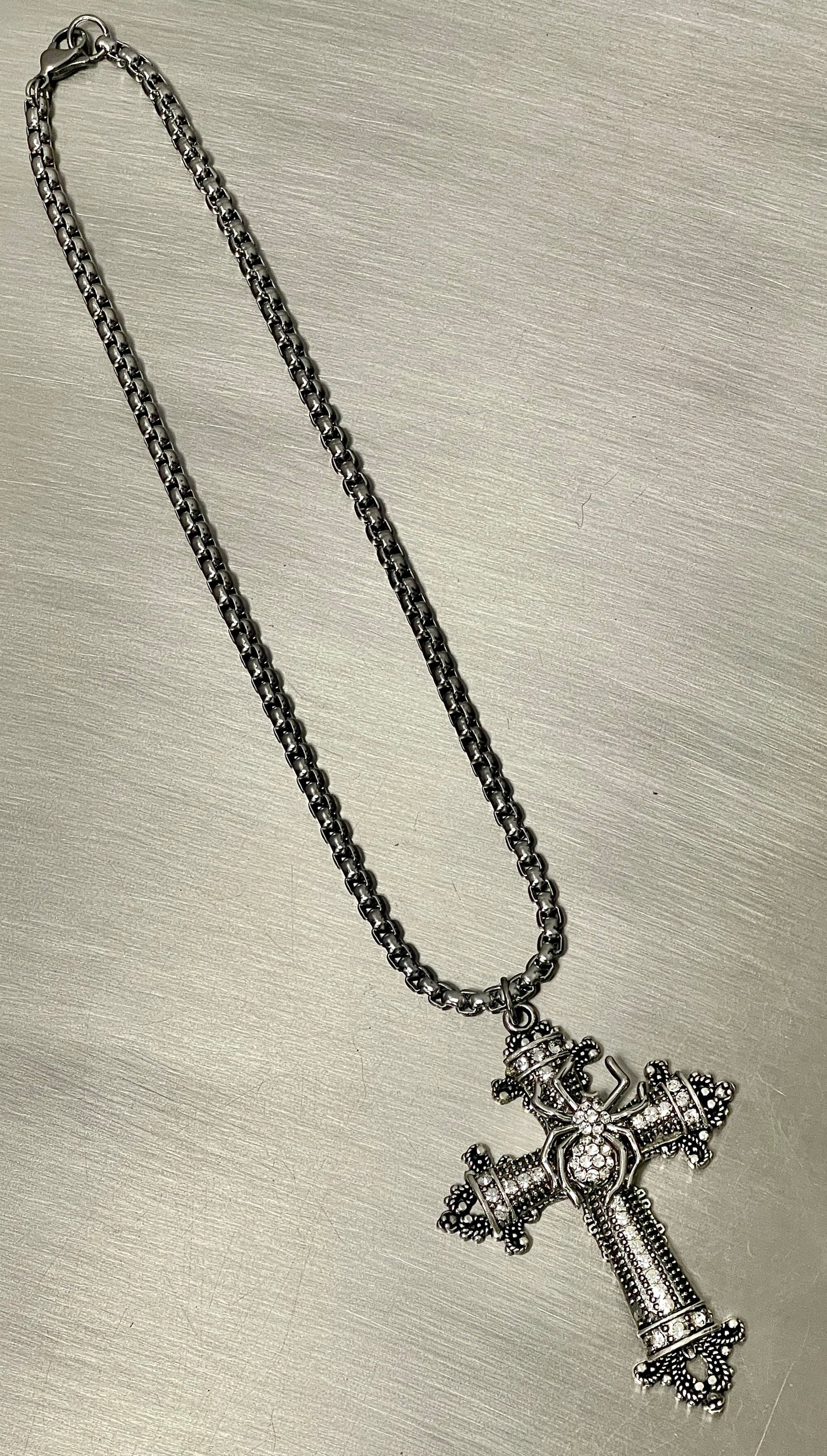 “Love Bites” 3DCross