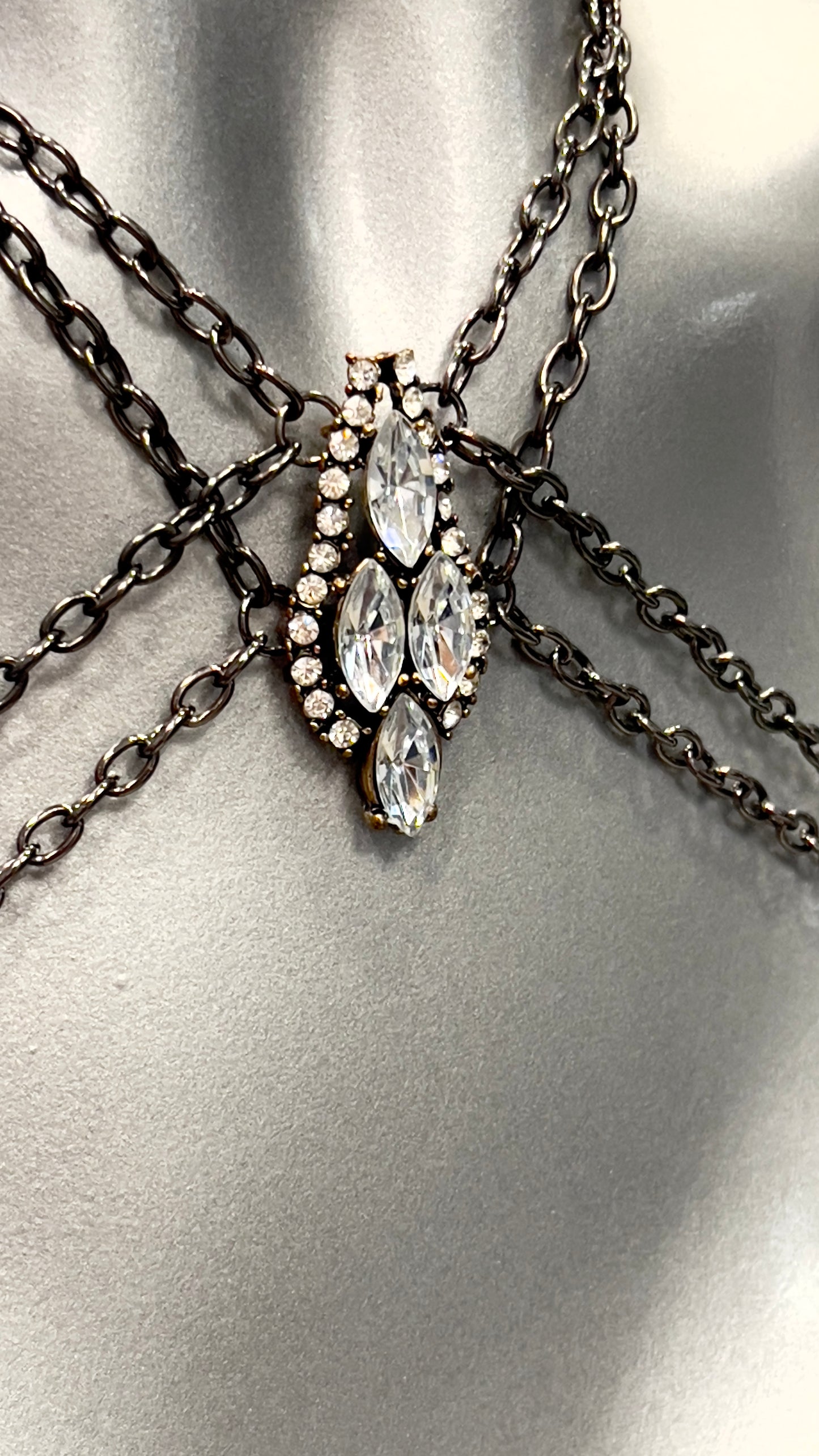 Décolletage Body Chain