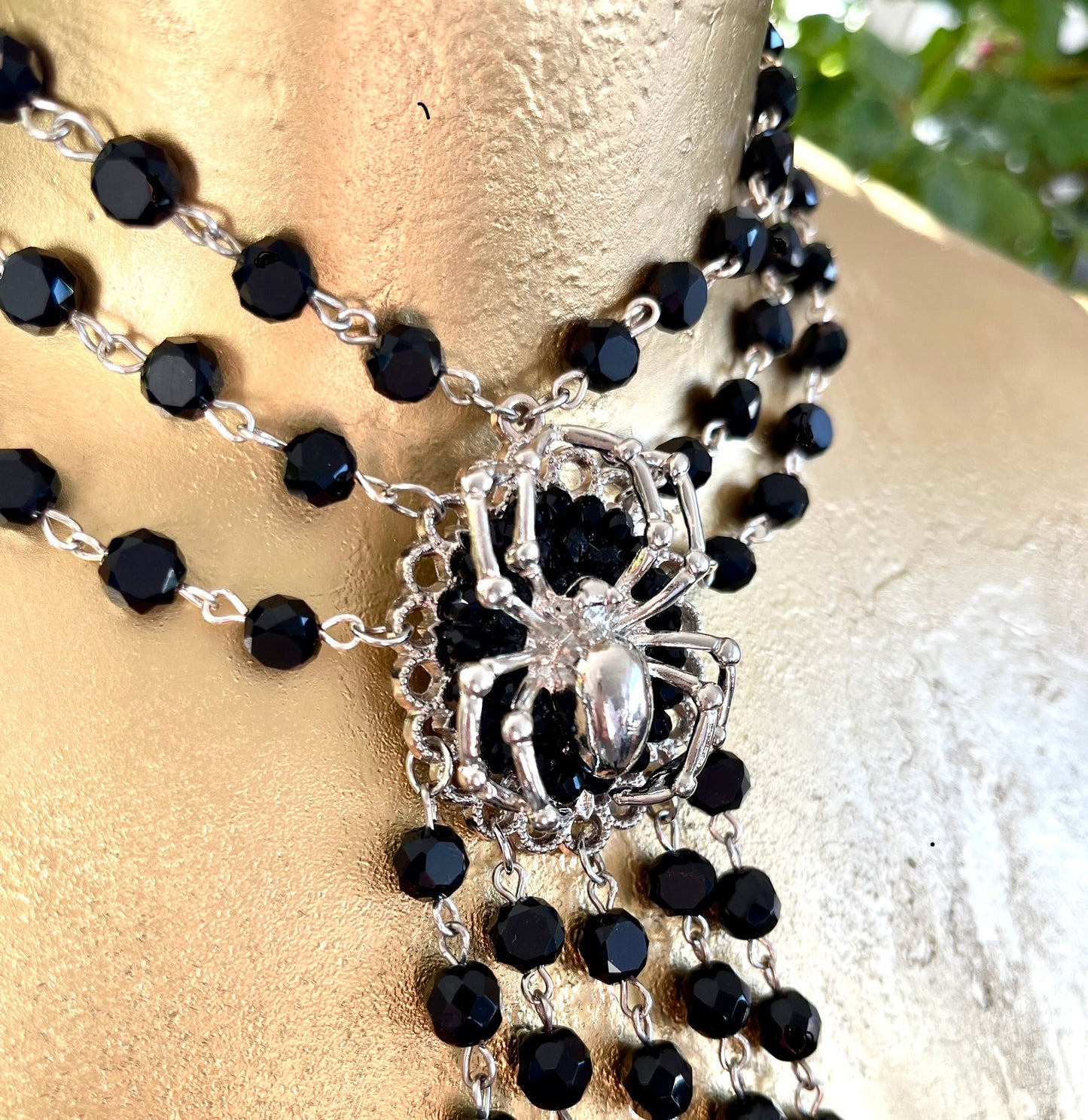 “Sexy Spider” Waterfall Choker