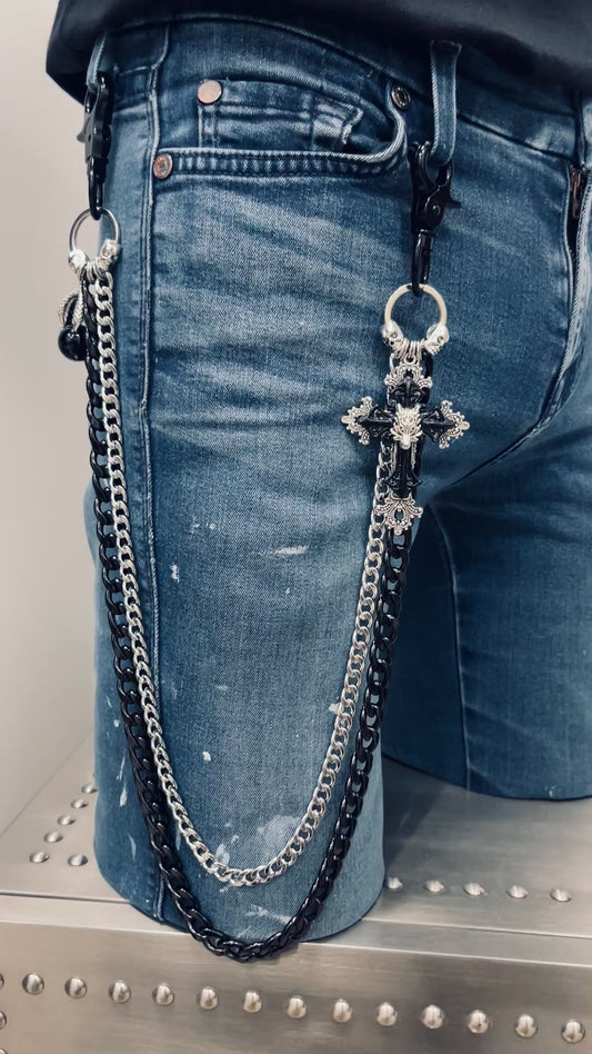 “Wolf Head” Chain Belt